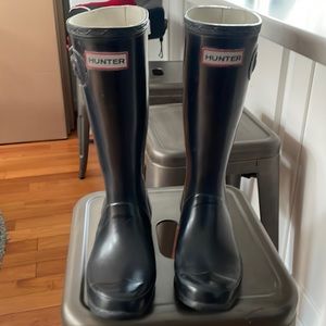Tall Hunter boots. Kids size 34. US size 4. Well loved but still a lot of life!
